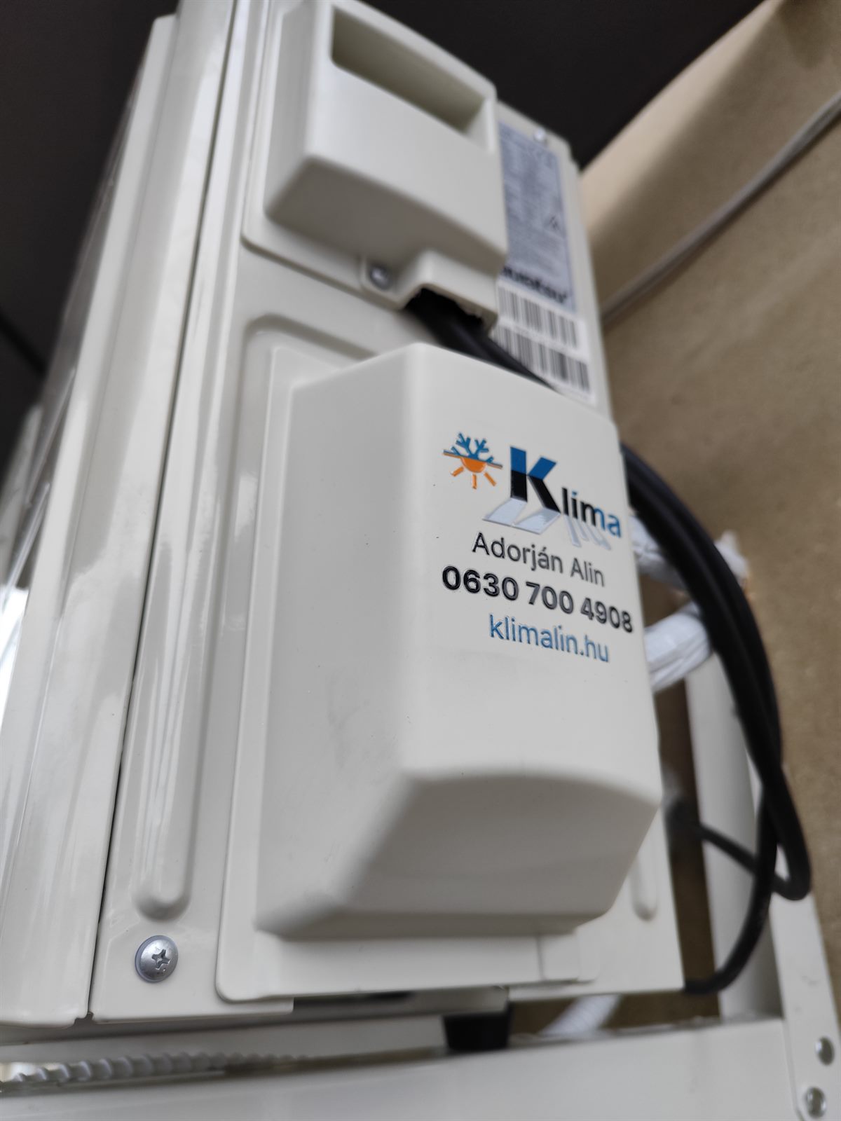 Klímaszerelési részletfotó KLIMAlin jelöléssel